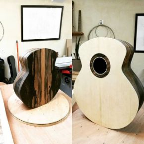 Deneuville Création 2017, Guitare Baryton en cours de fabrication